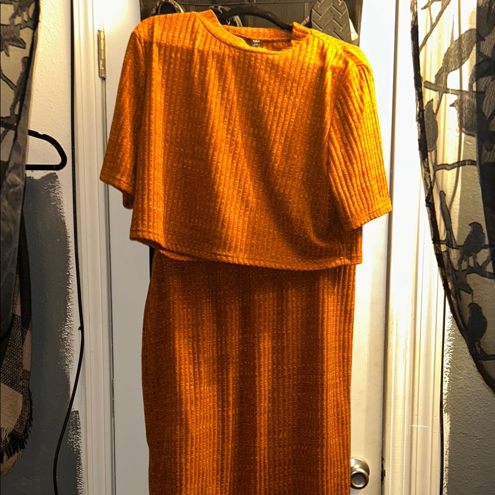 Ribbed Orange Crop Top and Skirt Set
